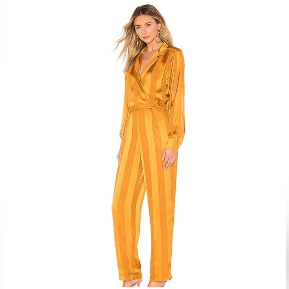 HOUSE Of HARLOW 1960 X REVOLVE Margot
Jumpsuit in Inca Gold Size L - Picture 3 of 8